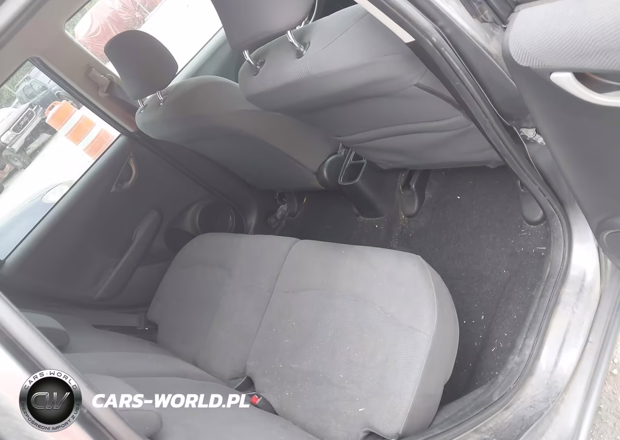 2013 Honda Fit VIN:JHMGE8G35DC048739 - 8