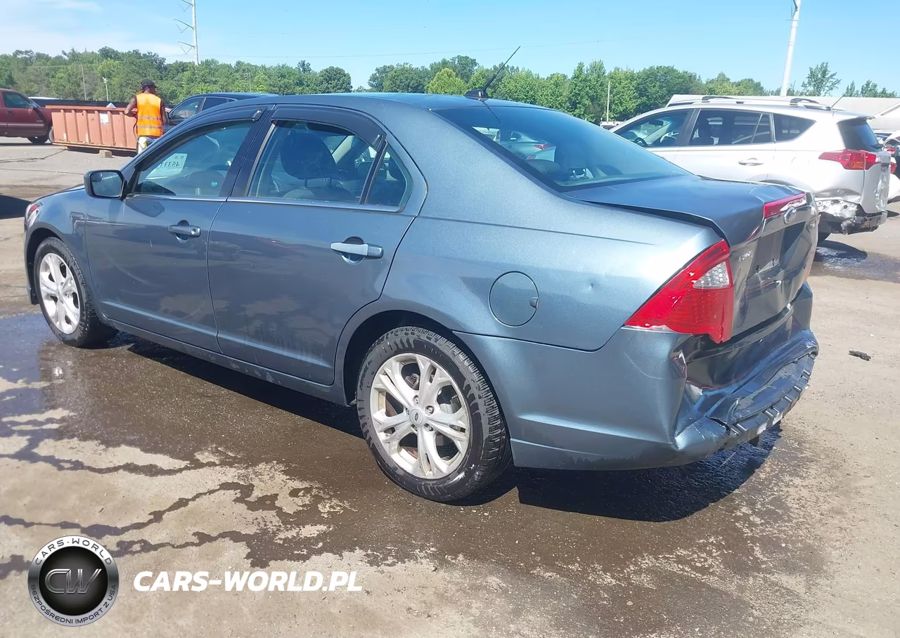 2012 Ford Fusion Se VIN:3FAHP0HA0CR405071 - 3