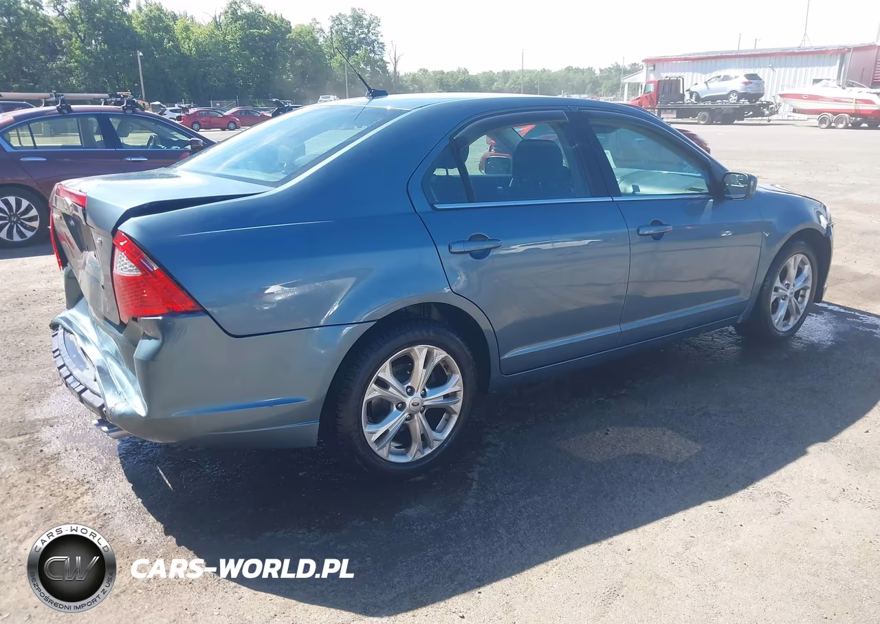 2012 Ford Fusion Se VIN:3FAHP0HA0CR405071 - 4