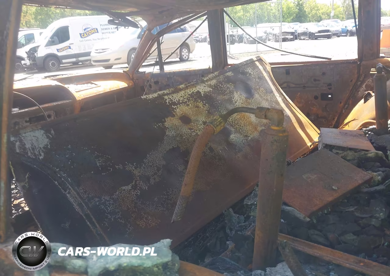 1964 Chevrolet Impala VIN:41835C105348 - 16