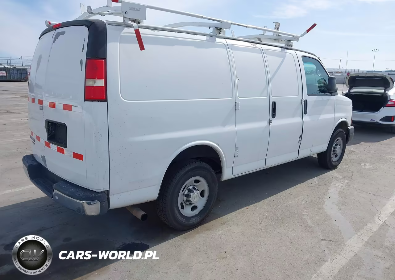 2013 Chevrolet Express 2500 Work Van VIN:1GCWGFCA1D1132729 - 4