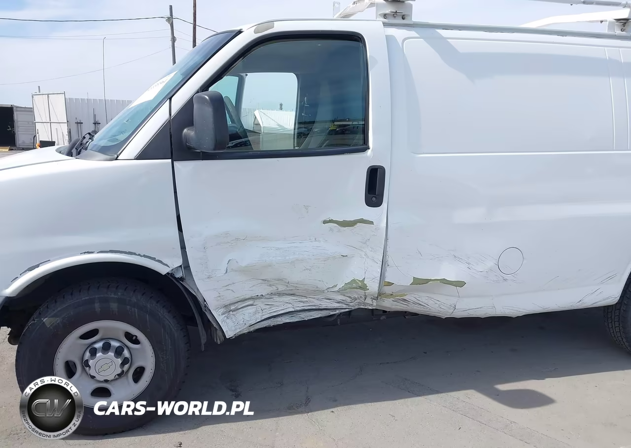 2013 Chevrolet Express 2500 Work Van VIN:1GCWGFCA1D1132729 - 6