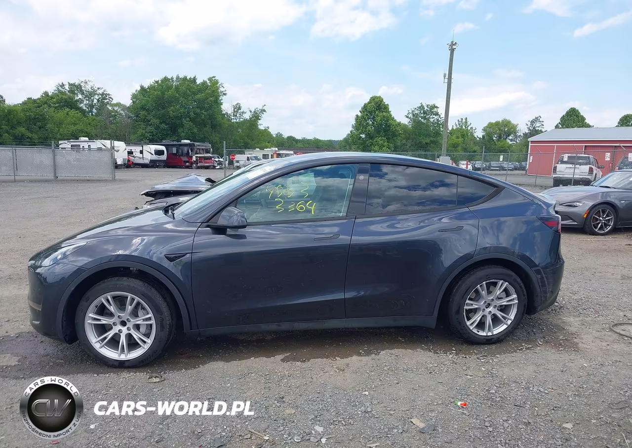 2024 Tesla Model Y Long Range Single Motor Rear-Wheel Drive-Rwd VIN:7SAYGDED6RF096669 - 13