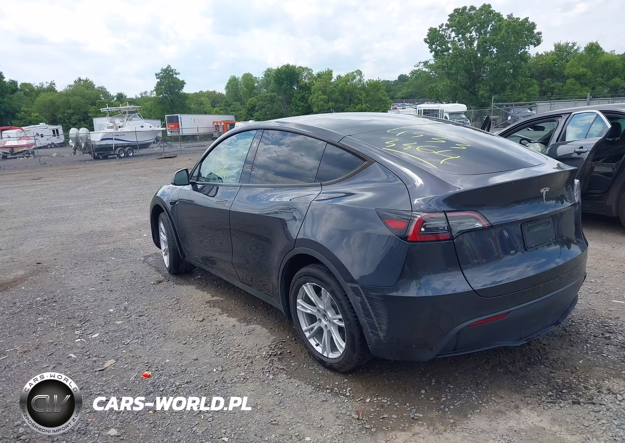 2024 Tesla Model Y Long Range Single Motor Rear-Wheel Drive-Rwd VIN:7SAYGDED6RF096669 - 3
