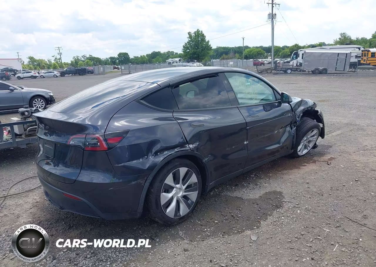 2024 Tesla Model Y Long Range Single Motor Rear-Wheel Drive-Rwd VIN:7SAYGDED6RF096669 - 4