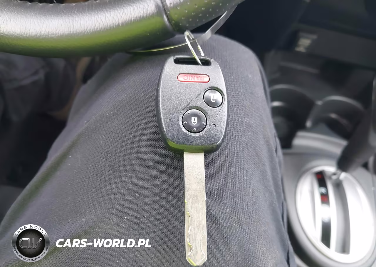 2011 Honda Fit Sport VIN:JHMGE8H52BC000984 - 11