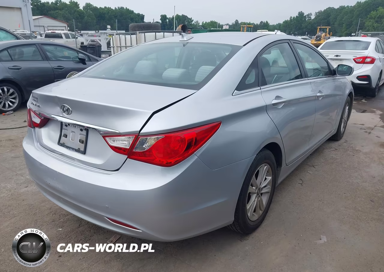 2013 Hyundai Sonata Gls VIN:5NPEB4AC5DH608508 - 4