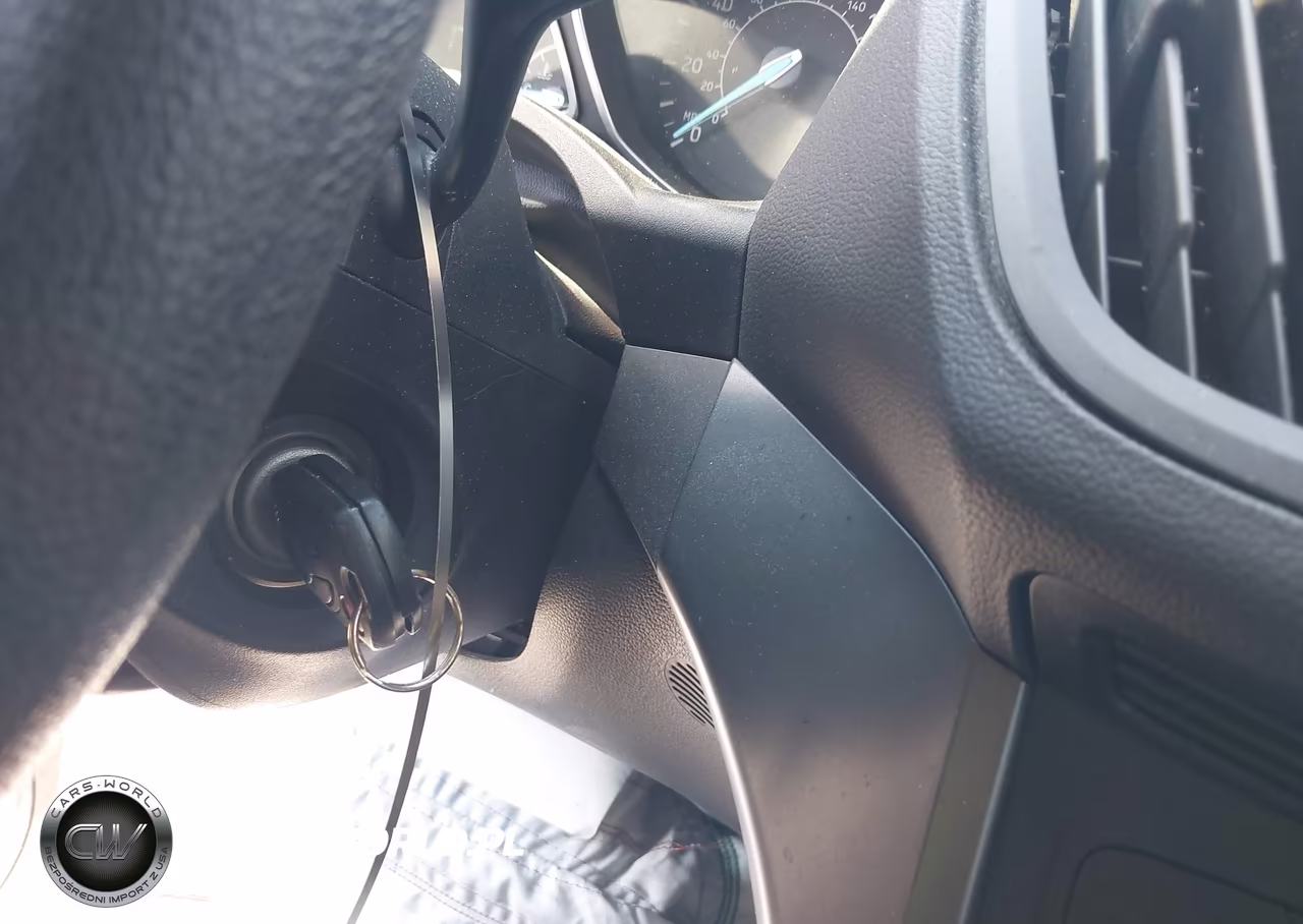 2017 Ford Escape Se VIN:1FMCU9G97HUE00230 - 11