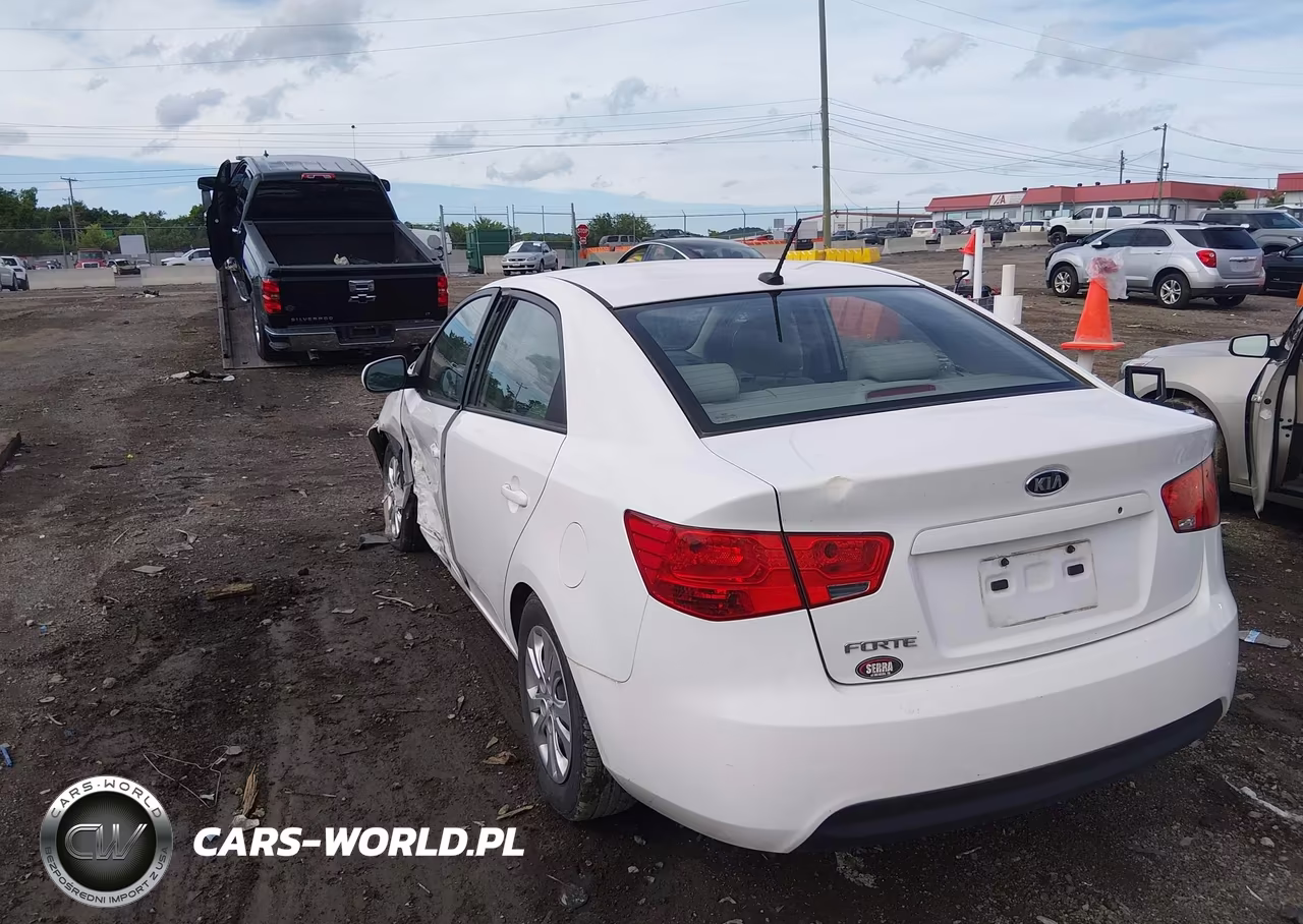 2012 Kia Forte Lx VIN:KNAFT4A2XC5553655 - 3
