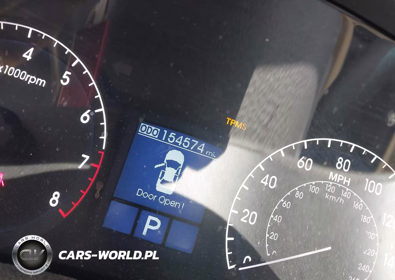2011 Hyundai Genesis 4.6 VIN:KMHGC4DF2BU140926 - 15