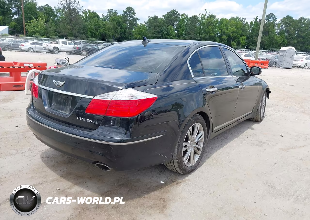 2011 Hyundai Genesis 4.6 VIN:KMHGC4DF2BU140926 - 4