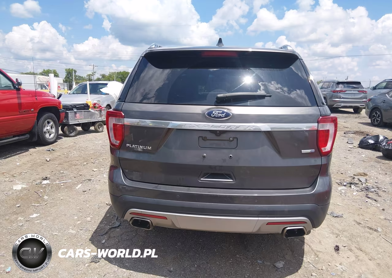 2016 Ford Explorer Platinum VIN:1FM5K8HT7GGB30884 - 17