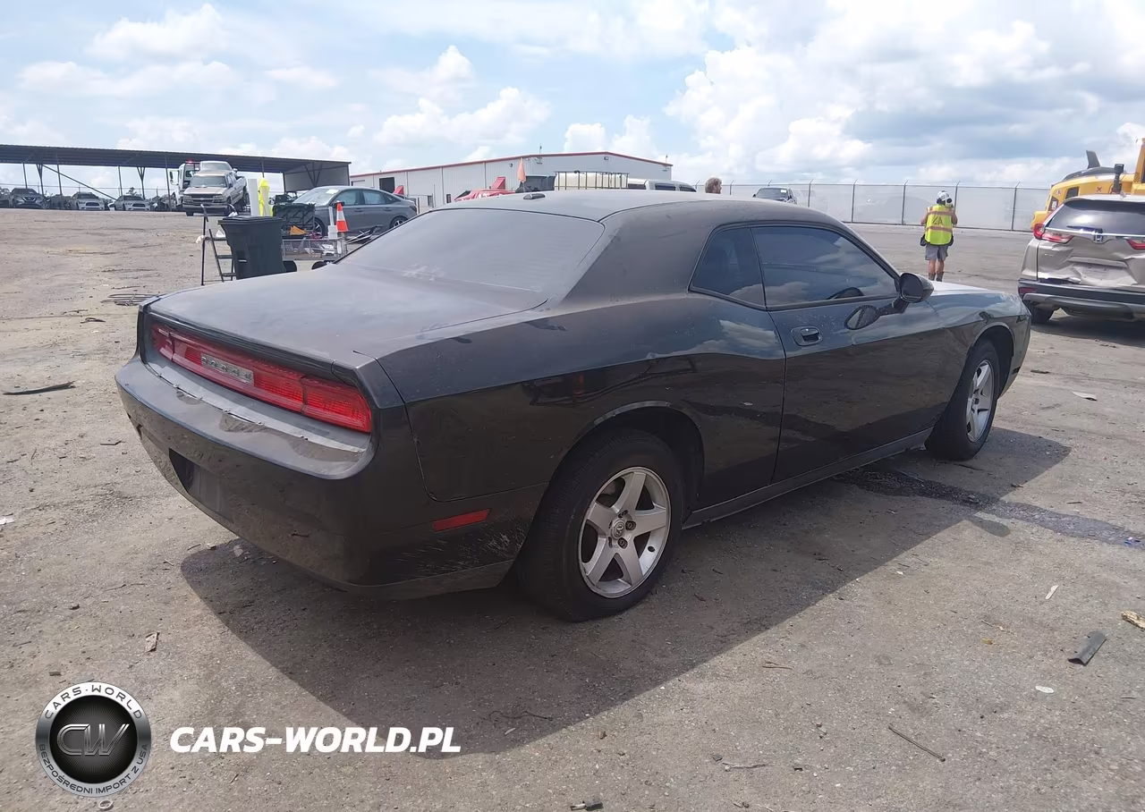 2010 Dodge Challenger Se VIN:2B3CJ4DV1AH174228 - 4