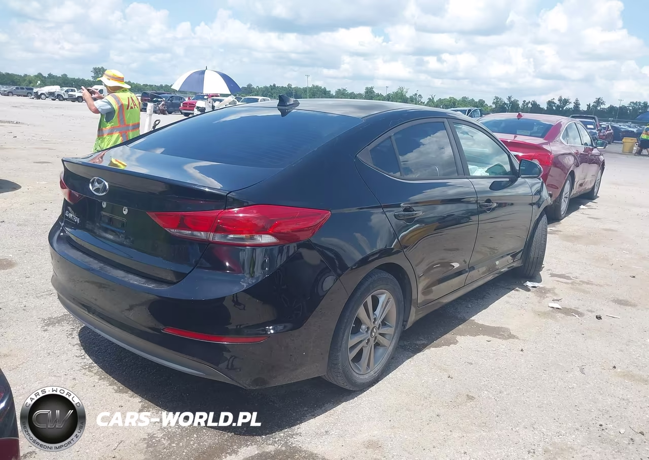 2017 Hyundai Elantra Se VIN:KMHD84LF9HU153784 - 4