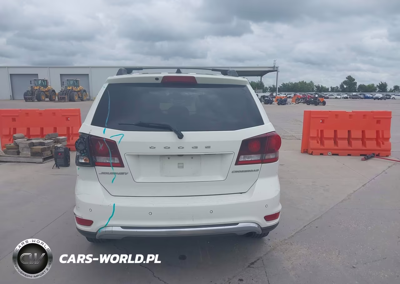 2020 Dodge Journey Crossroad VIN:3C4PDCGB8LT201034 - 16