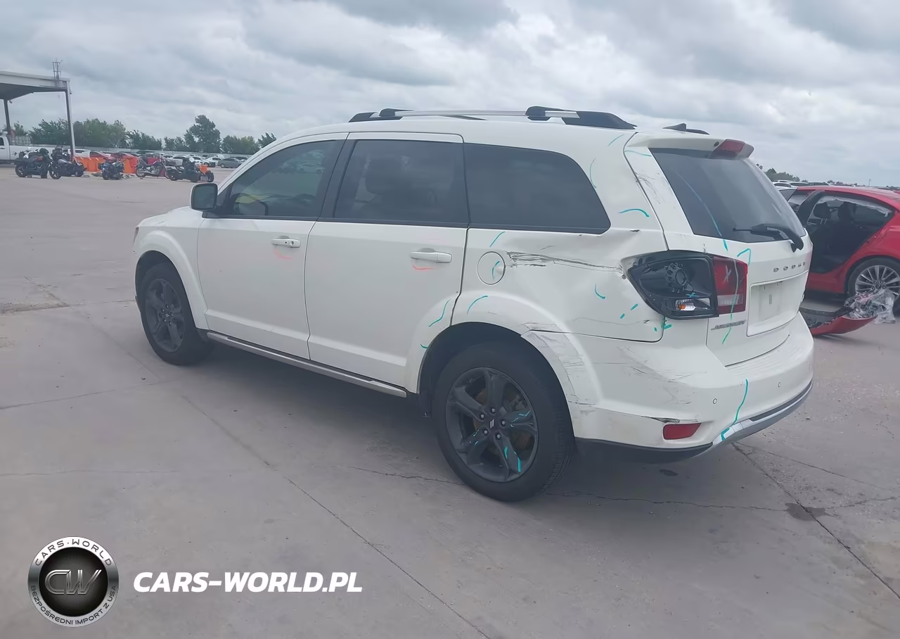 2020 Dodge Journey Crossroad VIN:3C4PDCGB8LT201034 - 3