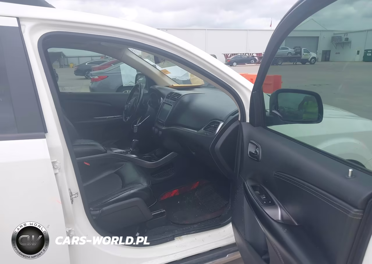 2020 Dodge Journey Crossroad VIN:3C4PDCGB8LT201034 - 5