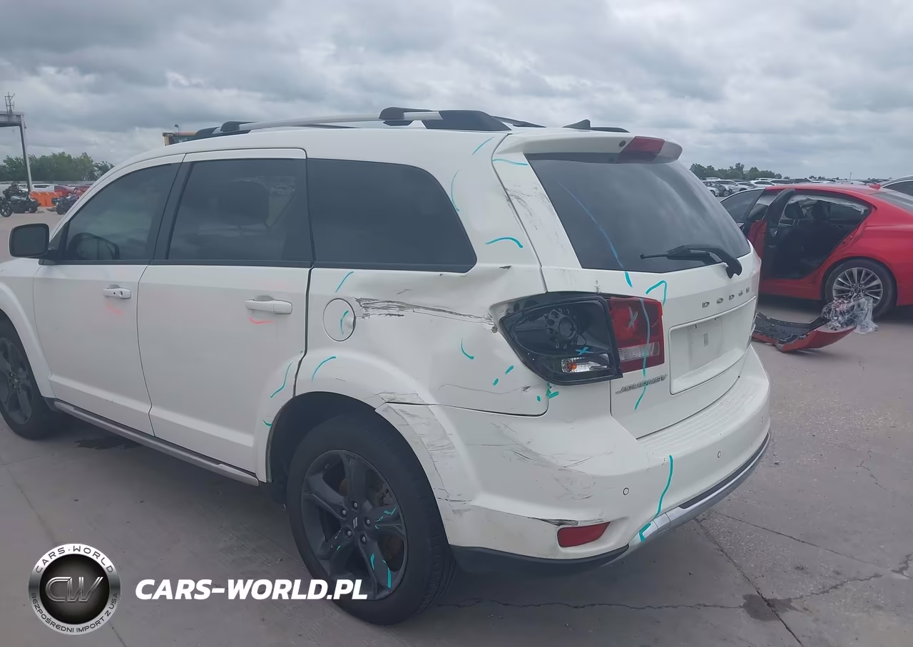 2020 Dodge Journey Crossroad VIN:3C4PDCGB8LT201034 - 6