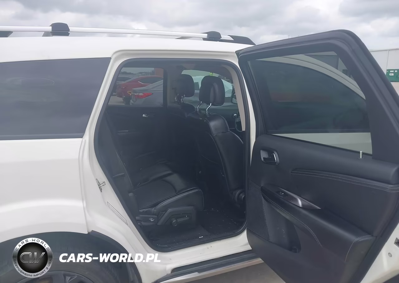 2020 Dodge Journey Crossroad VIN:3C4PDCGB8LT201034 - 8