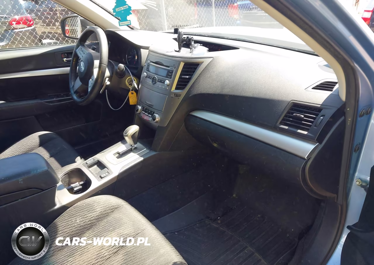 2010 Subaru Outback 2.5I Premium VIN:4S4BRBCC3A3381872 - 5