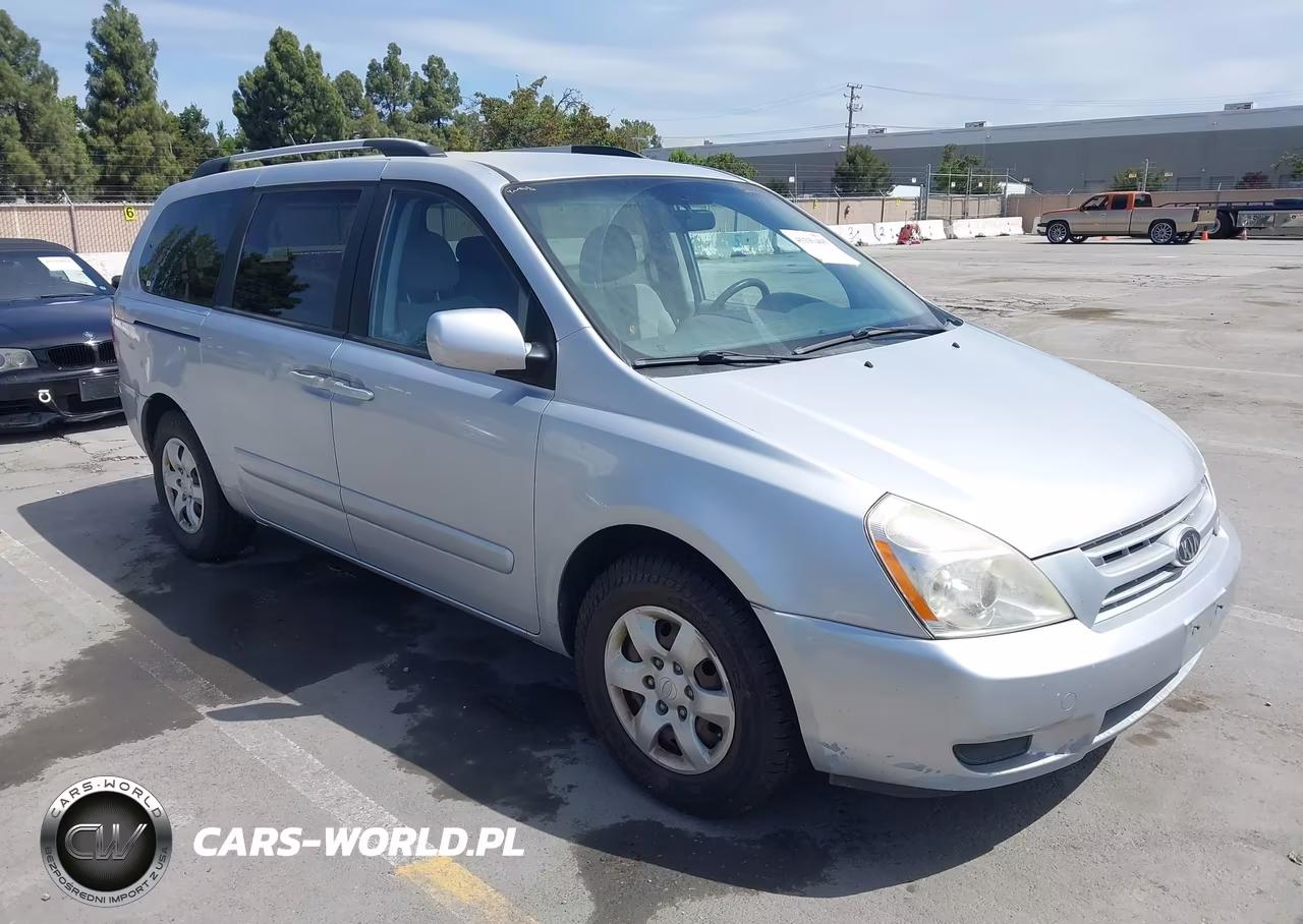 2009 Kia Sedona Lx