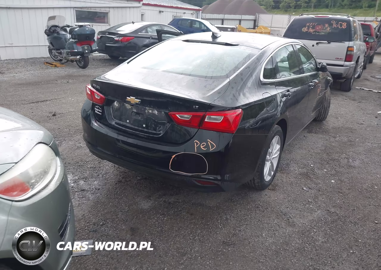 2017 Chevrolet Malibu 1Lt VIN:1G1ZE5ST2HF122910 - 4