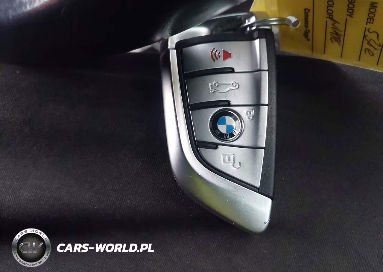 2018 BMW 530E xDrive Iperformance VIN:WBAJB1C52JB084062 - 11