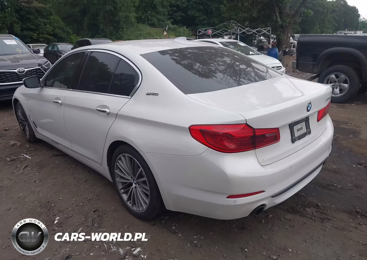 2018 BMW 530E xDrive Iperformance VIN:WBAJB1C52JB084062 - 3