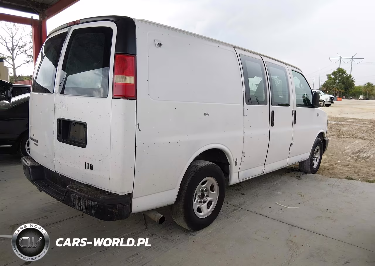 2006 Chevrolet Express Work Van VIN:1GCFG15X061272715 - 4