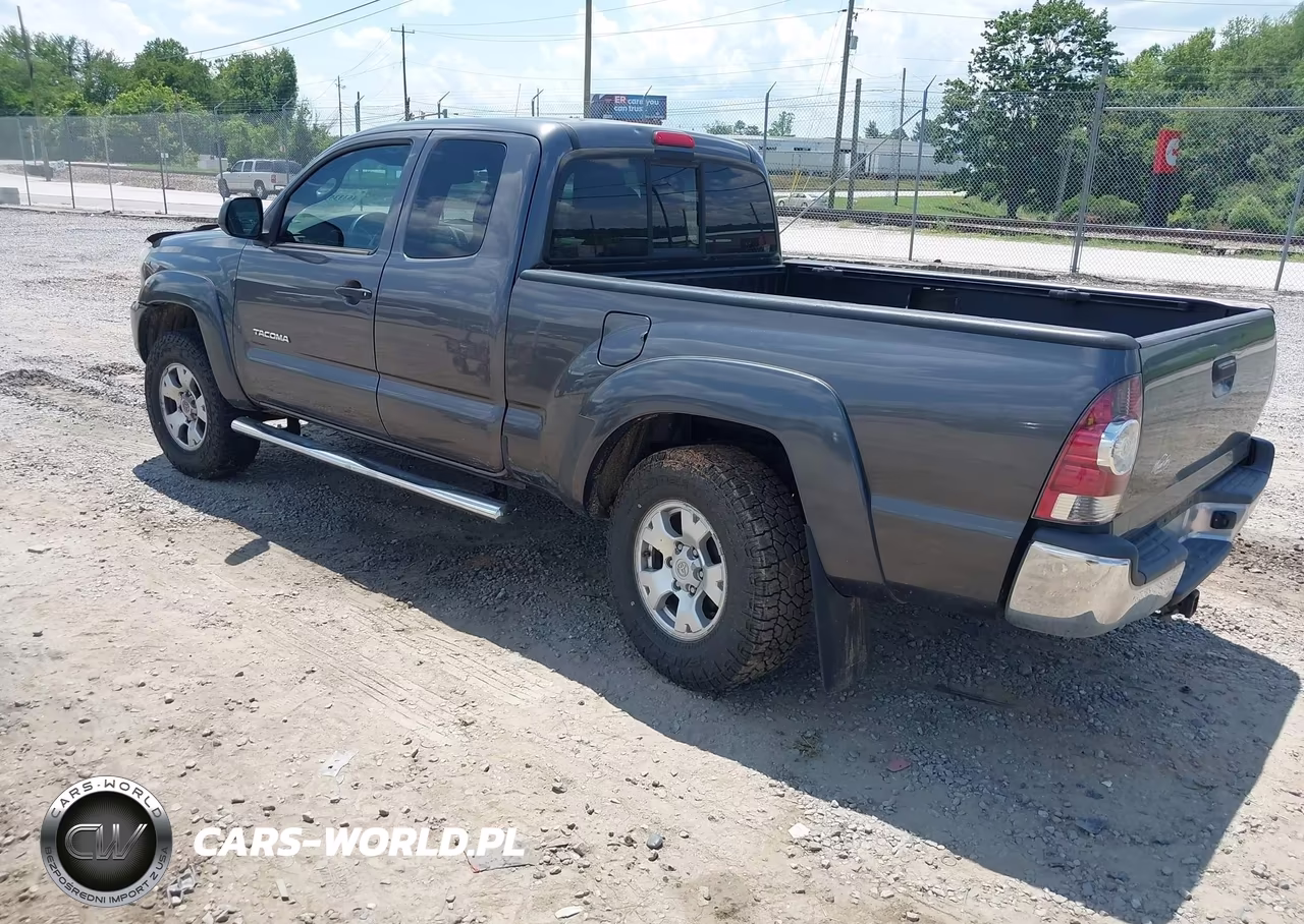 2012 Toyota Tacoma VIN:5TFUX4EN6CX011119 - 3