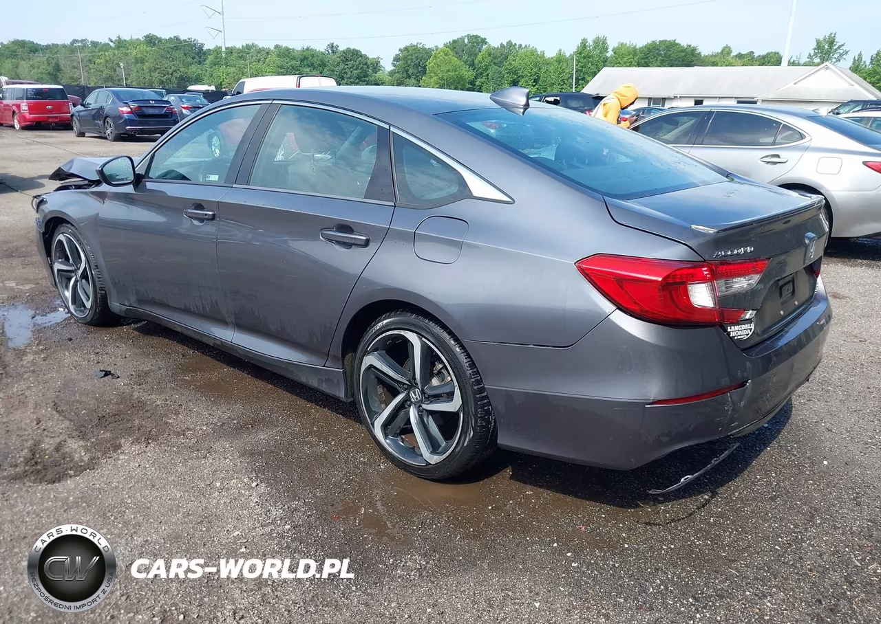 2018 Honda Accord Sport VIN:1HGCV1F30JA066826 - 3