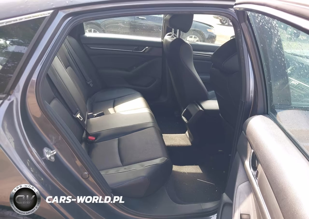 2018 Honda Accord Sport VIN:1HGCV1F30JA066826 - 8