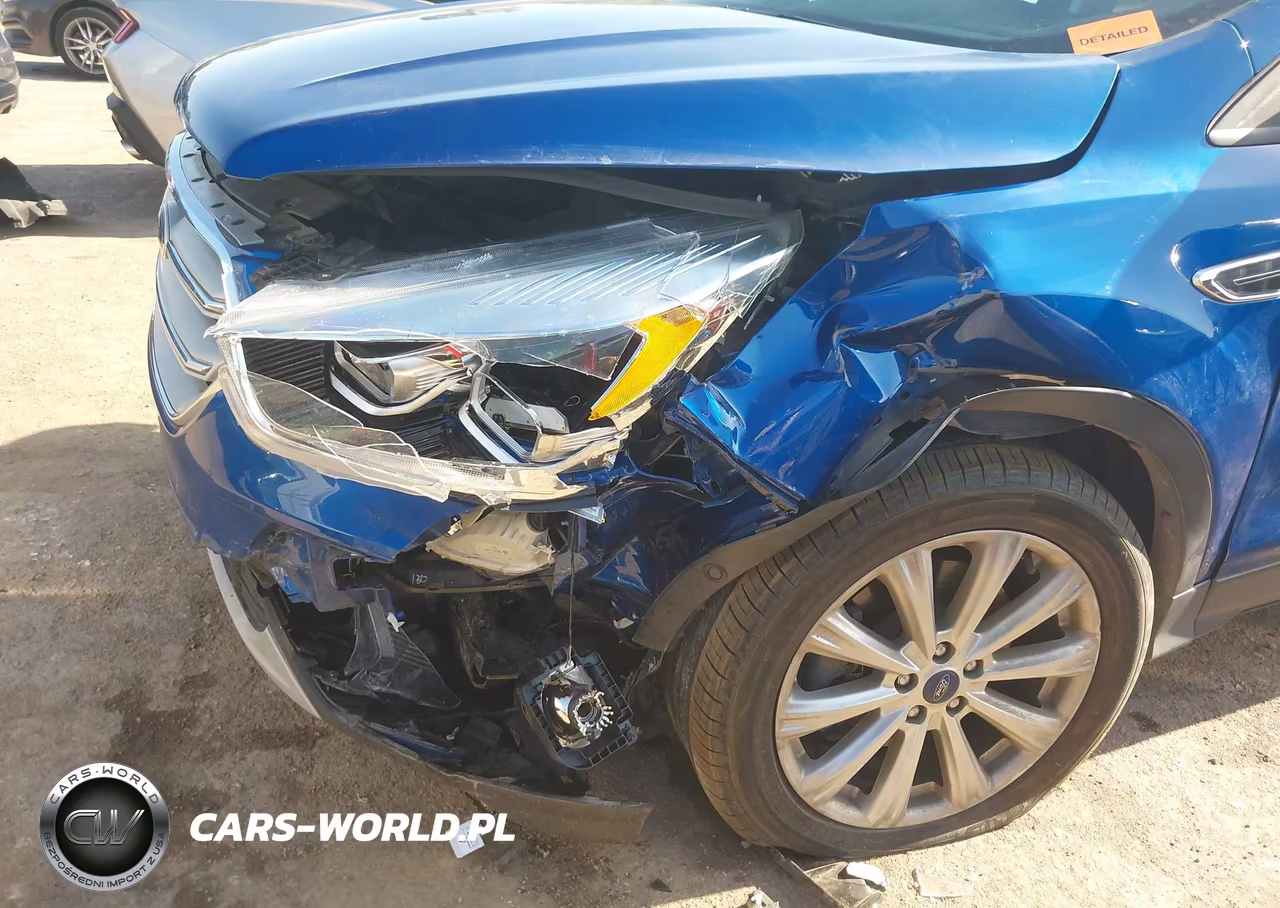 2018 Ford Escape Titanium VIN:1FMCU0J92JUC07610 - 6