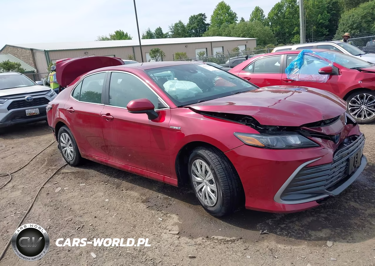 2021 Toyota Camry Le Hybrid