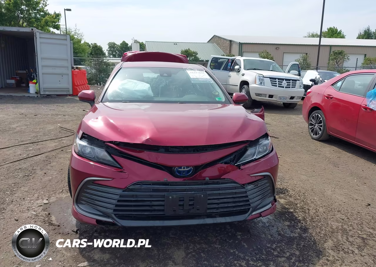 2021 Toyota Camry Le Hybrid VIN:4T1C31AK4MU561810 - 13