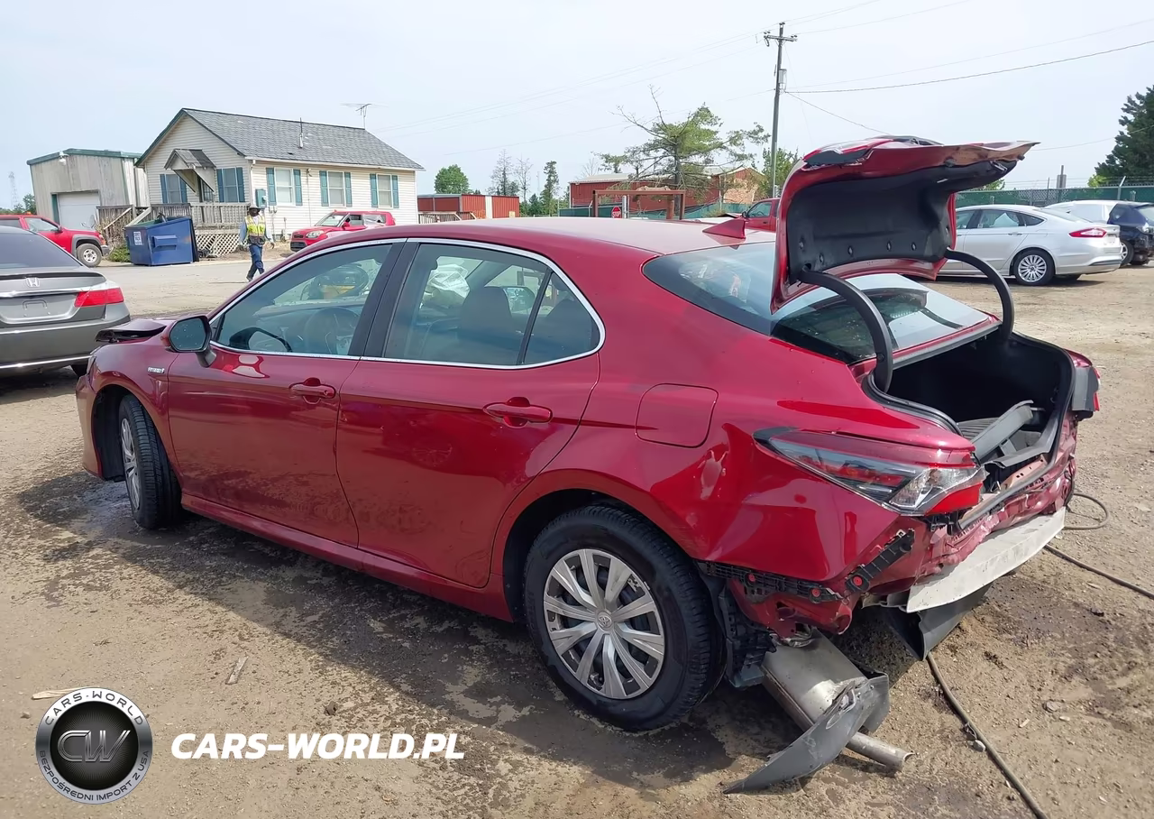 2021 Toyota Camry Le Hybrid VIN:4T1C31AK4MU561810 - 3