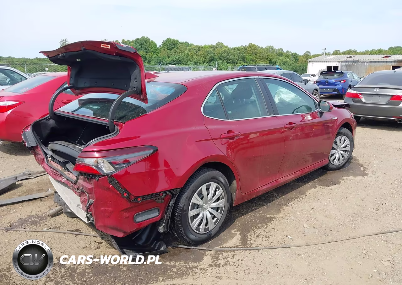 2021 Toyota Camry Le Hybrid VIN:4T1C31AK4MU561810 - 4