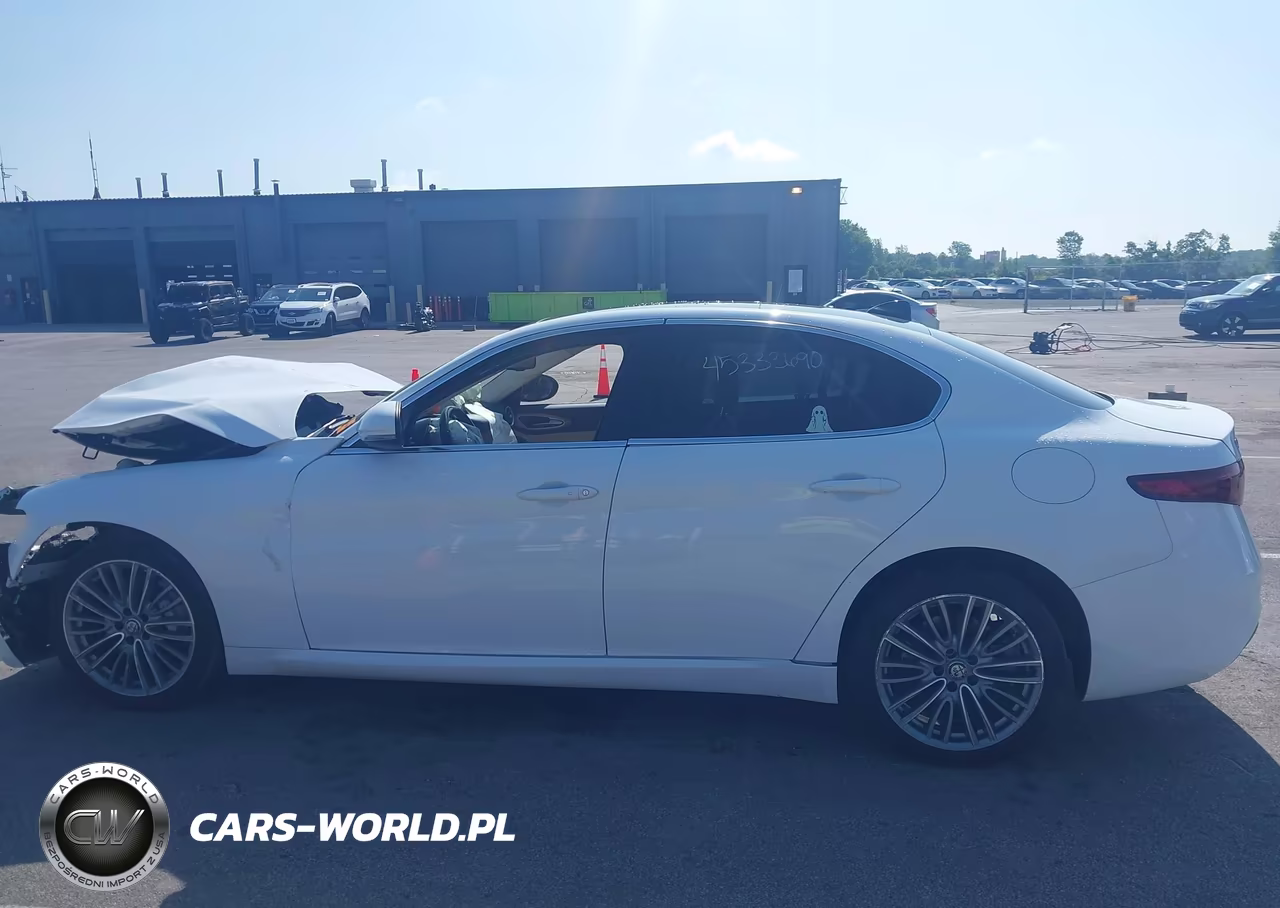 2017 Alfa Romeo Giulia Ti Awd VIN:ZARFAEEN5H7537772 - 14