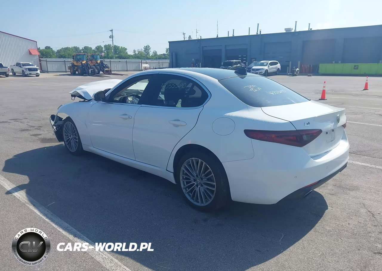 2017 Alfa Romeo Giulia Ti Awd VIN:ZARFAEEN5H7537772 - 3