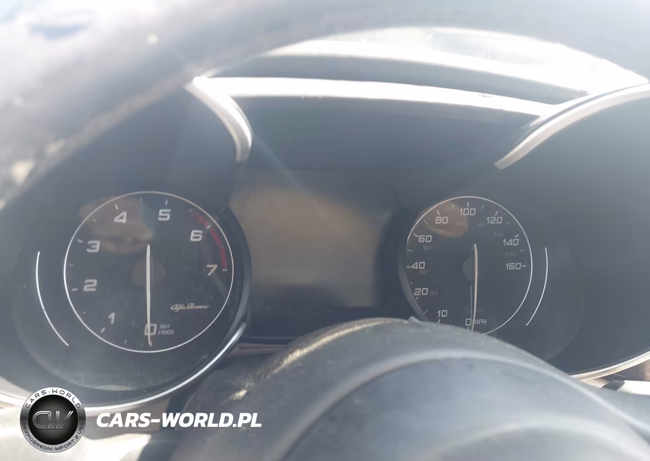 2017 Alfa Romeo Giulia Ti Awd VIN:ZARFAEEN5H7537772 - 7