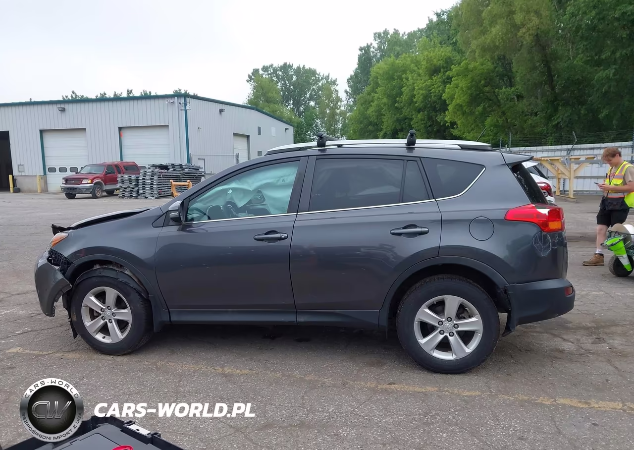 2013 Toyota Rav4 Xle VIN:2T3RFREV8DW112996 - 13