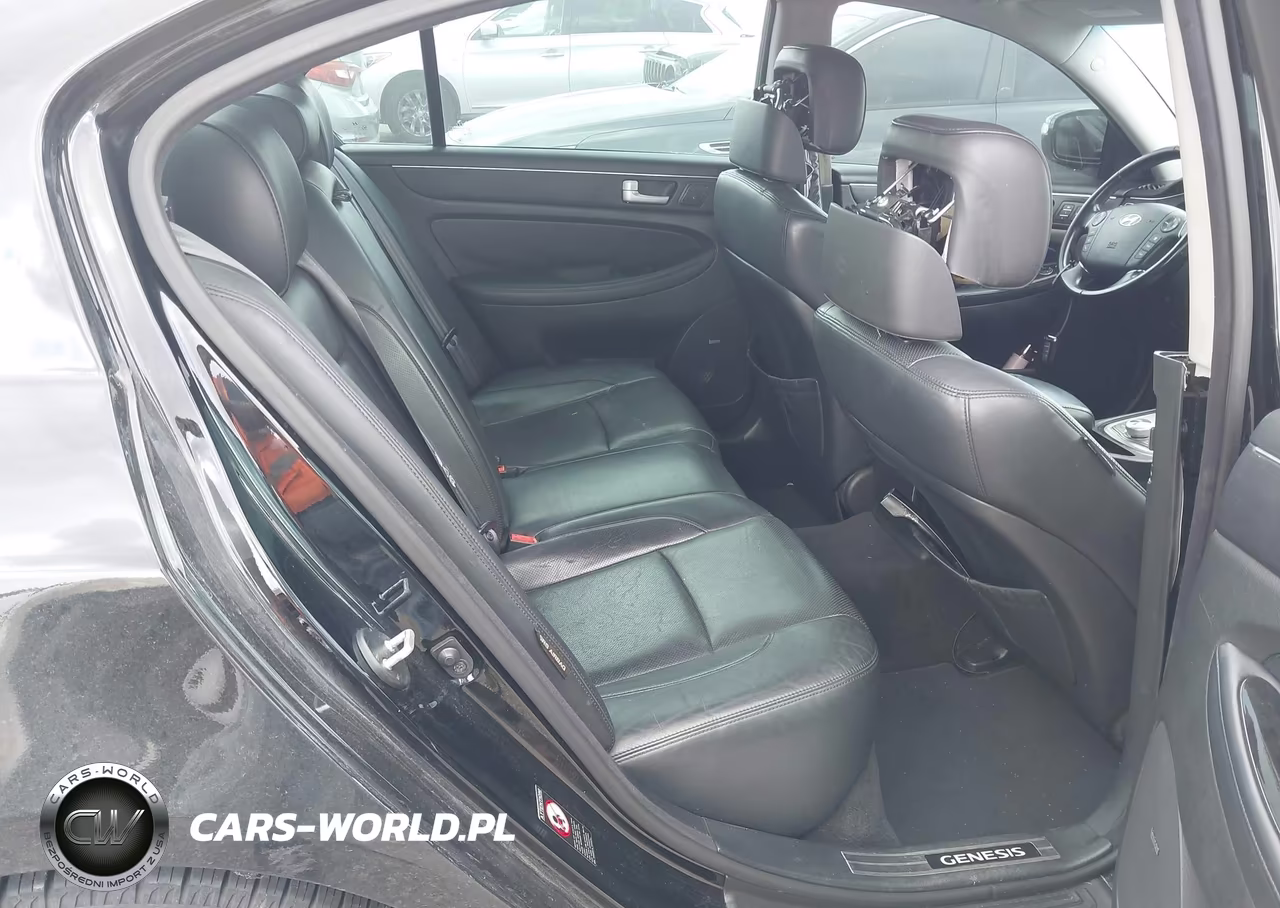 2013 Hyundai Genesis 5.0 R-Spec VIN:KMHGC4DH0DU257151 - 8
