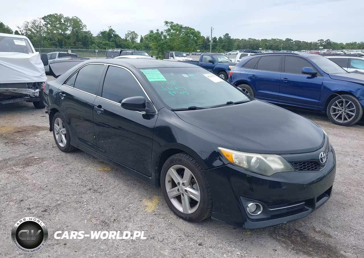 2013 Toyota Camry Se – zdjęcie 1 z 16