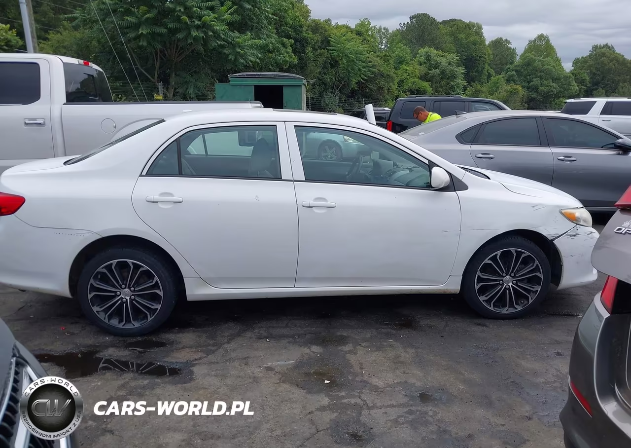 2010 Toyota Corolla Le VIN:1NXBU4EE9AZ240713 - 13