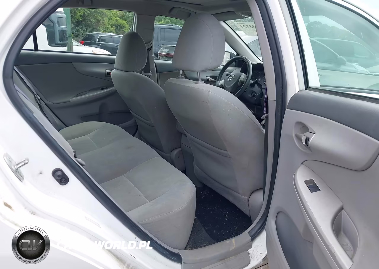 2010 Toyota Corolla Le VIN:1NXBU4EE9AZ240713 - 8