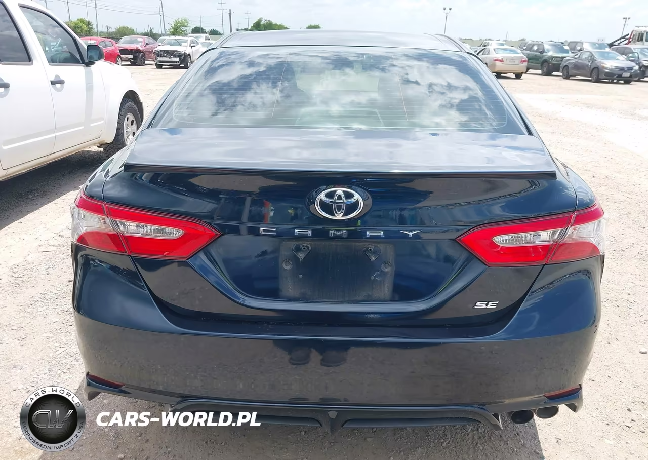 2018 Toyota Camry Se VIN:4T1B11HK1JU565266 - 16