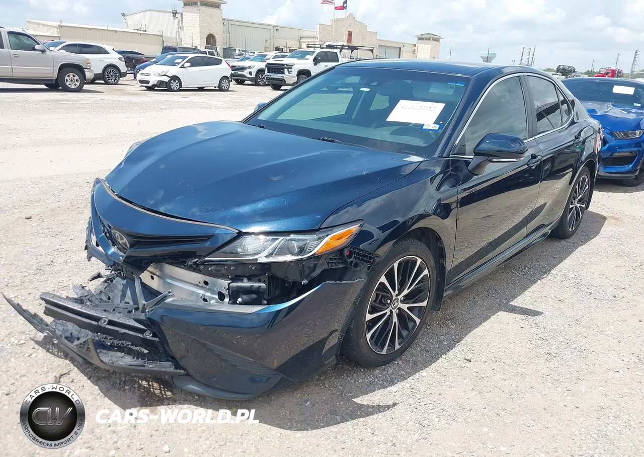 2018 Toyota Camry Se VIN:4T1B11HK1JU565266 - 2