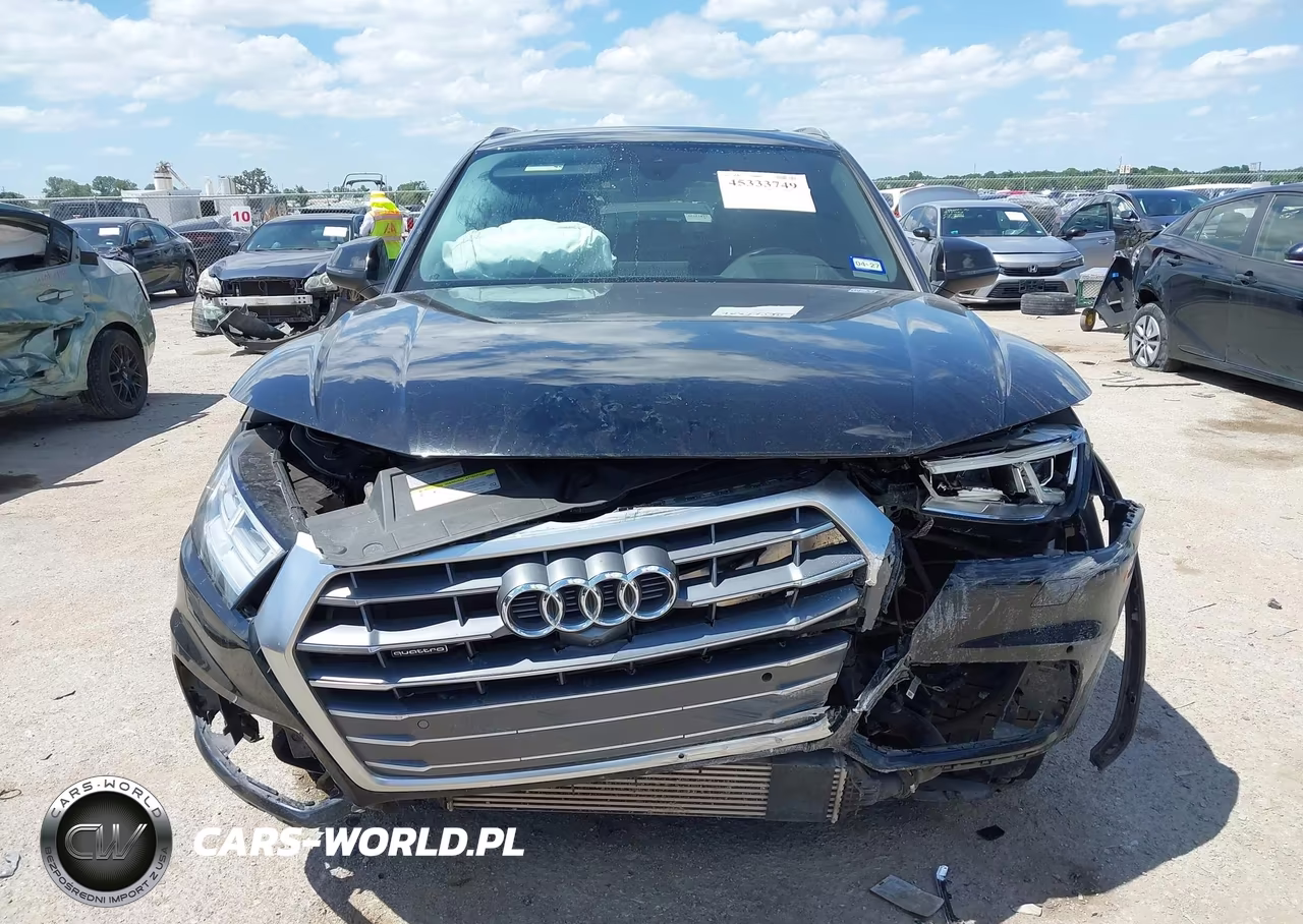 2018 Audi Q5 2.0T Premium VIN:WA1CNAFY3J2116424 - 12