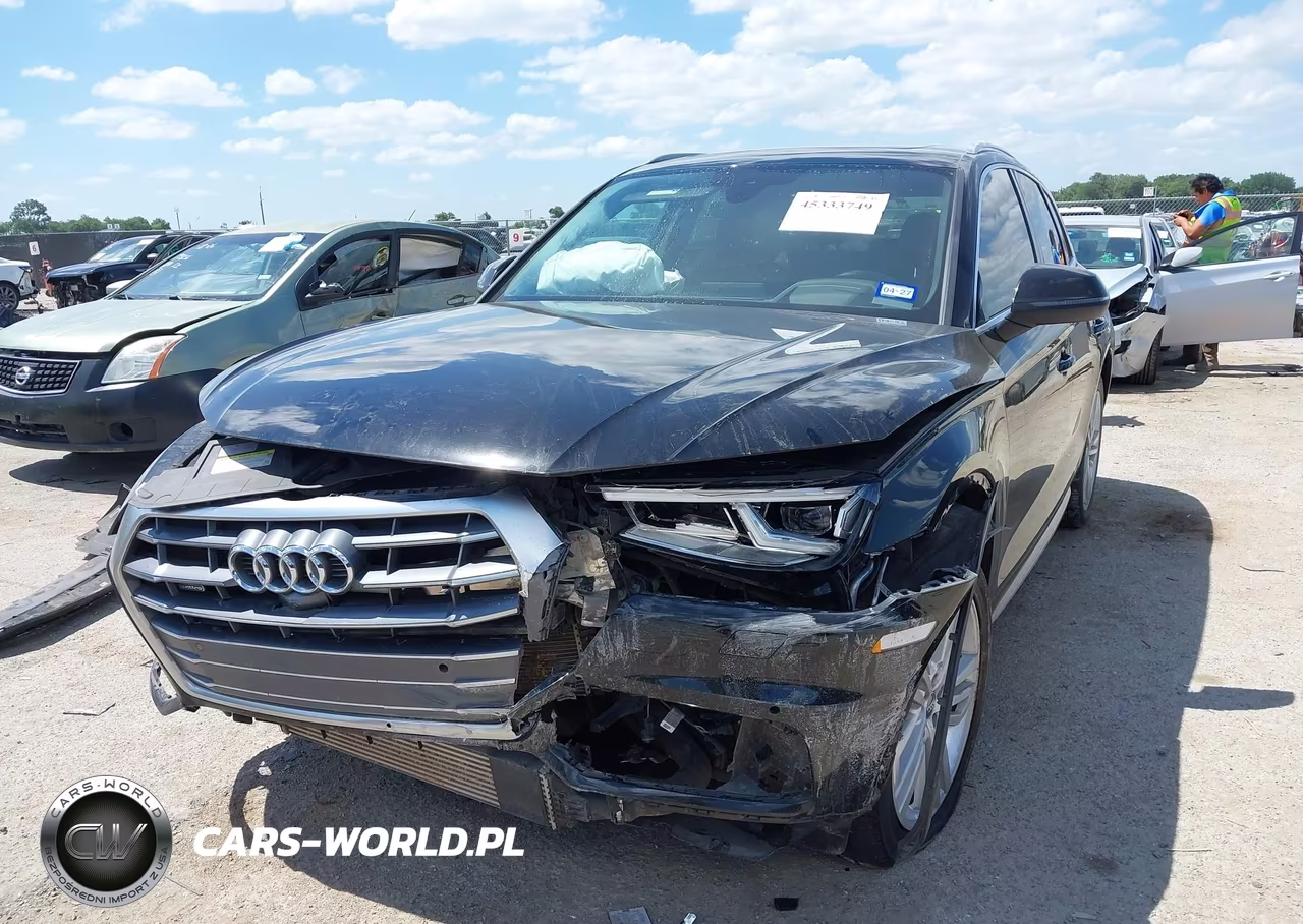2018 Audi Q5 2.0T Premium VIN:WA1CNAFY3J2116424 - 2