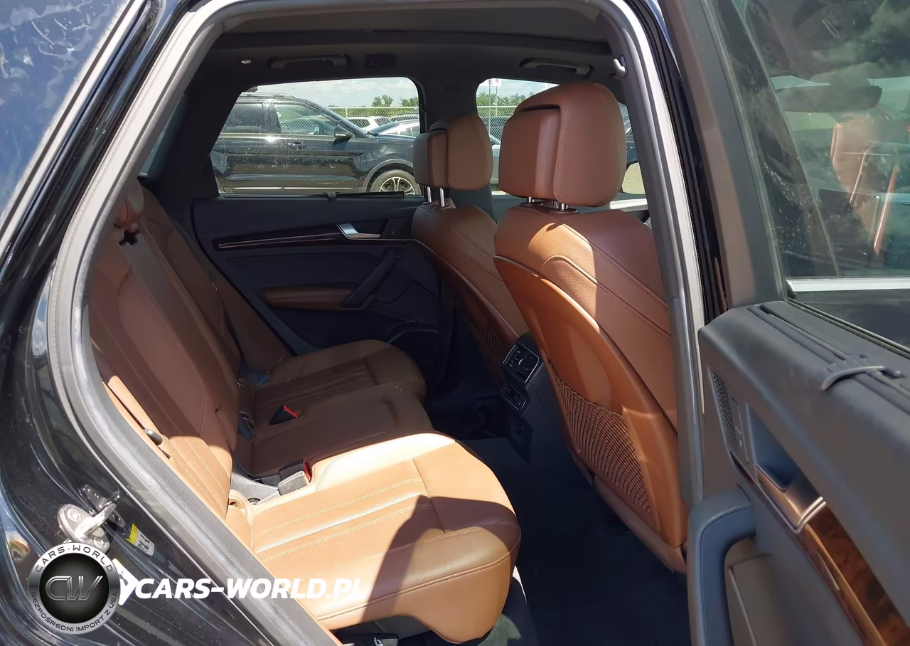 2018 Audi Q5 2.0T Premium VIN:WA1CNAFY3J2116424 - 8